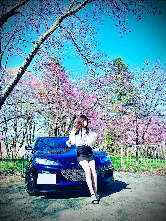 RX-8のスポーツカー女子・キャンギャル・#マツダ・桜コラボに関するカスタム事例の投稿画像2枚目