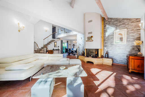 House 4