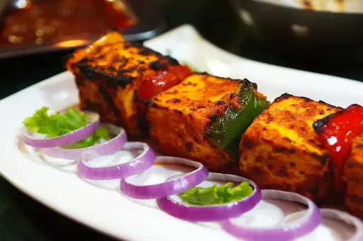 Achari Paneer Ke Tikka