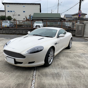 DB9 クーペ