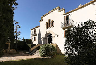 Villa with garden and terrace 2