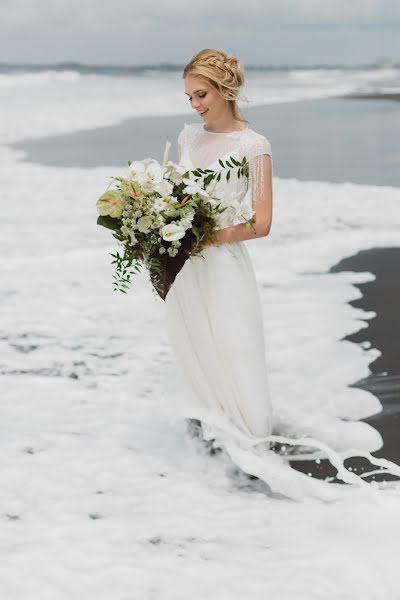 Fotografo di matrimoni Zhenya Ivkov (surfinglens). Foto del 1 ottobre 2018