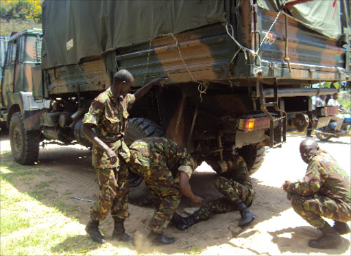 Kenya Army officers heading to the Somali to fight the Alshabaab.