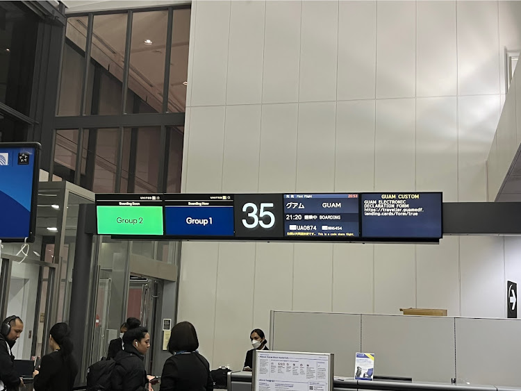 Vクラスの年末年始・グアム・10年振り・これで娘からの攻撃をかわせる・クルマ買えたな、とか考えないことにしように関するカスタム事例の投稿画像4枚目
