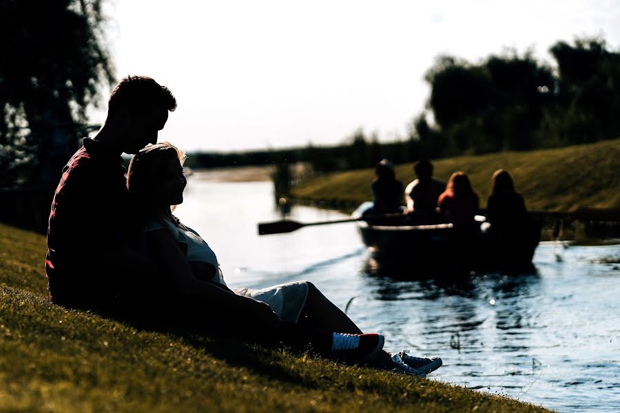 Fotografo di matrimoni Alex Pasarelu (belle-foto). Foto del 13 agosto 2018