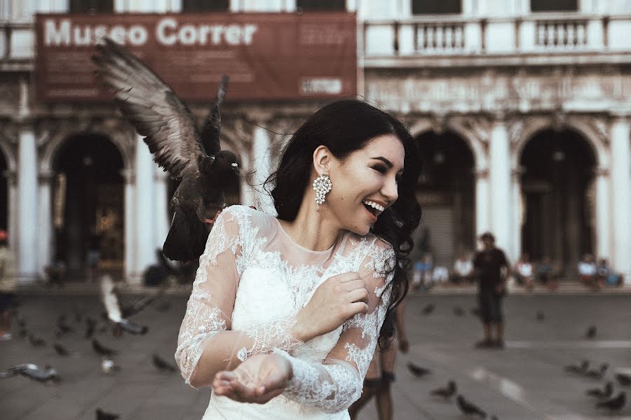 Fotógrafo de casamento Karolina Šližytė (portraitsbykaro). Foto de 21 de julho 2017