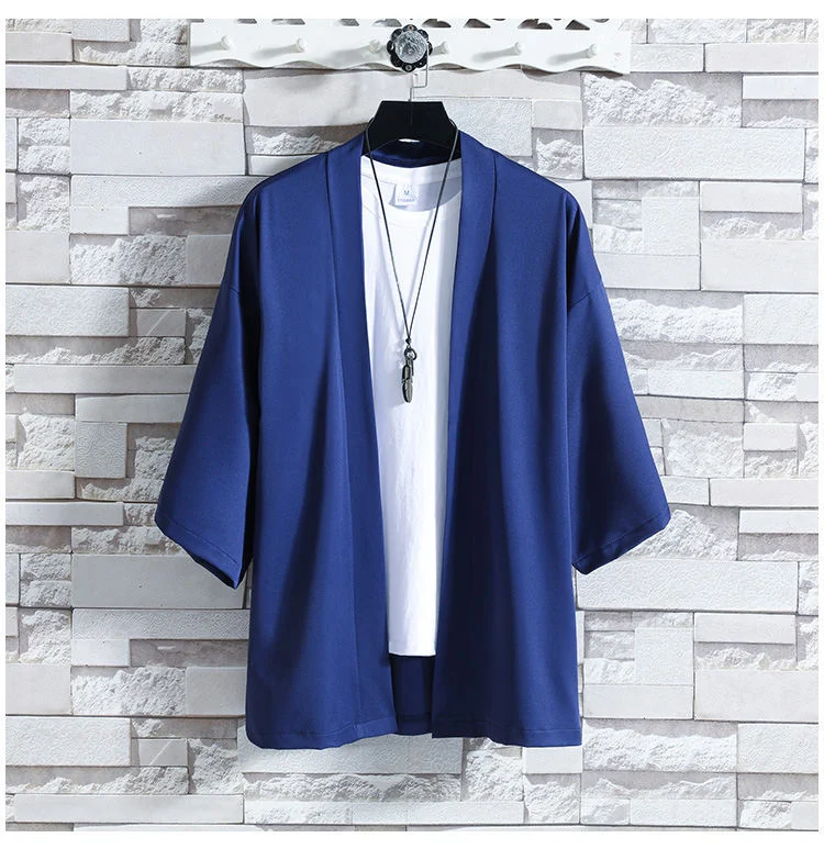 Robe Hanfu de protection solaire d'été en soie glacée chinoise fine. Légère, respirante, idéale pour la plage et les activités estivales.