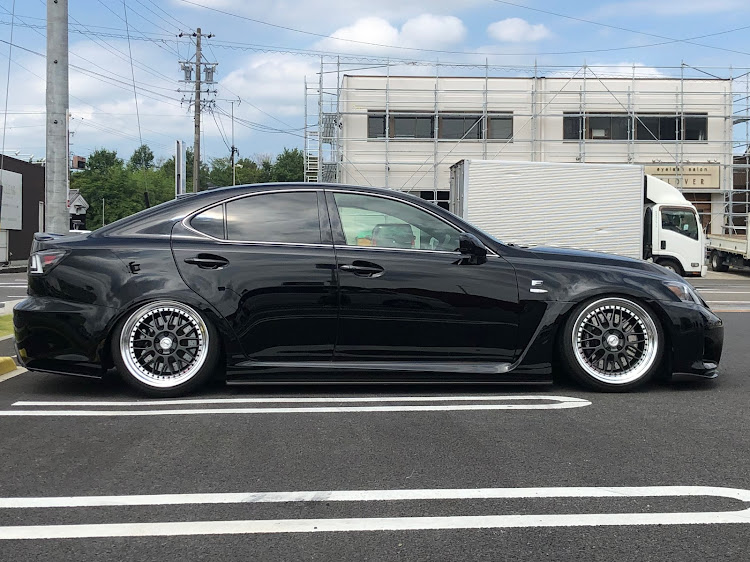 IS Fの洗車・車高調整・WORK MEISTER M1・TRD・ホイールクリーニングに関するカスタム事例の投稿画像2枚目