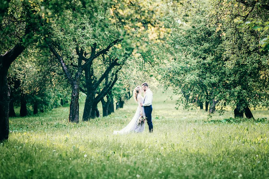 Wedding photographer Veronika Koroleva (verofotonika). Photo of 23 June 2018