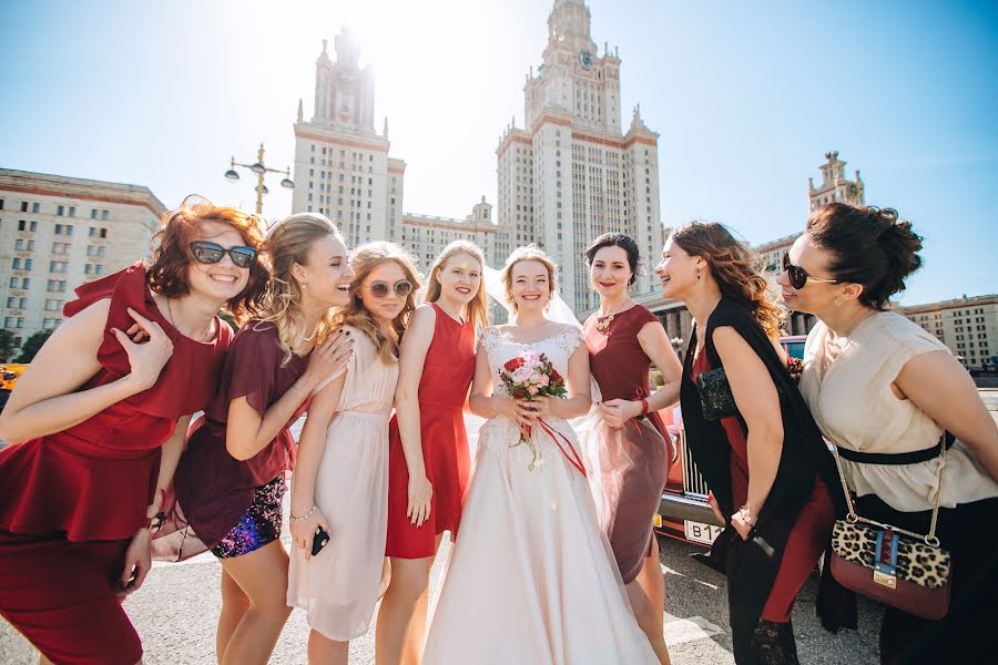 Fotógrafo de casamento Pavel Scherbakov (pavelborn). Foto de 28 de junho 2017