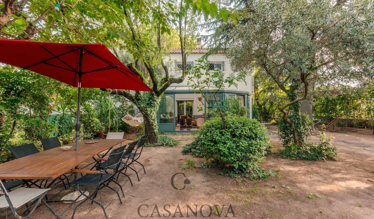 House with pool and terrace Montpellier