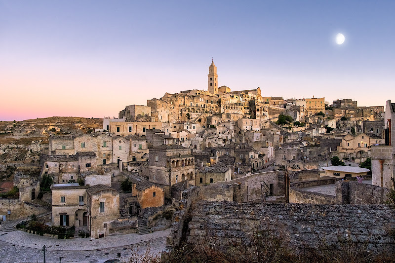 Matera e la luna... di prometeo