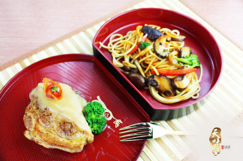 Kurobuta Pork Loin with Apple Mirin Sauce and Spaghetti