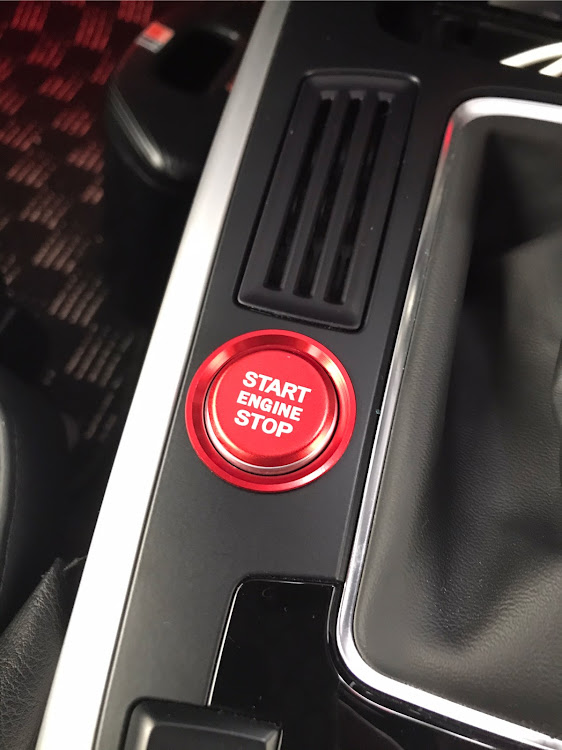 A5のスタートボタンカバー・コロナウイルスに負けるな・熱中症に気をつけて!!・雷で停電しました〜に関するカスタム事例の投稿画像4枚目