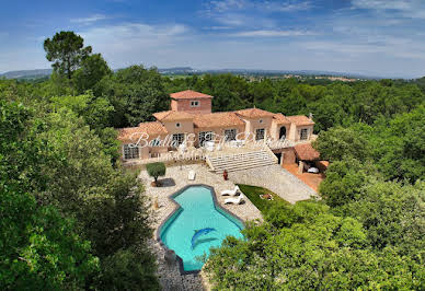 Maison avec piscine 6