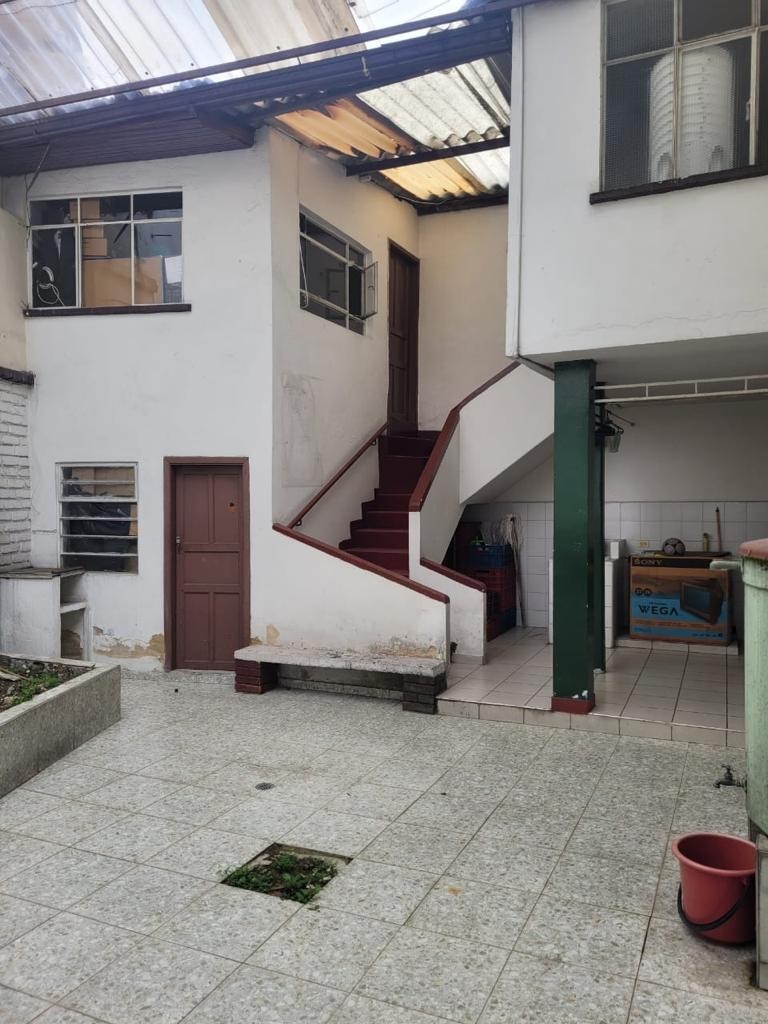 Casa En Venta - San Luis, Bogota