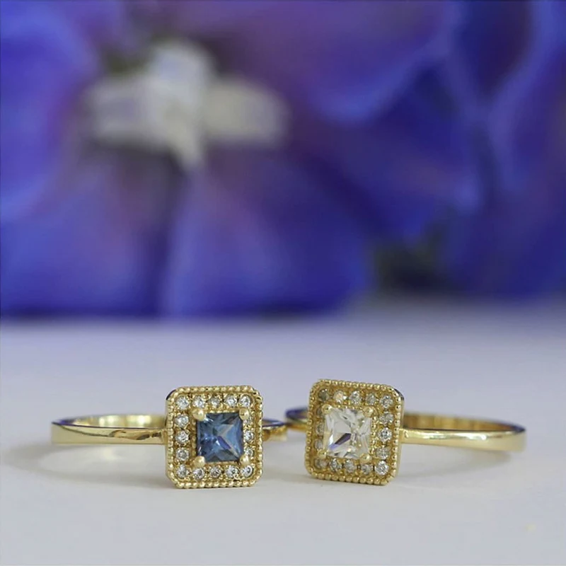 Bague Géométrique Simple et Polyvalente, l'accessoire idéal pour un style quotidien élégant et adaptable à toutes les tenues. Design intemporel.