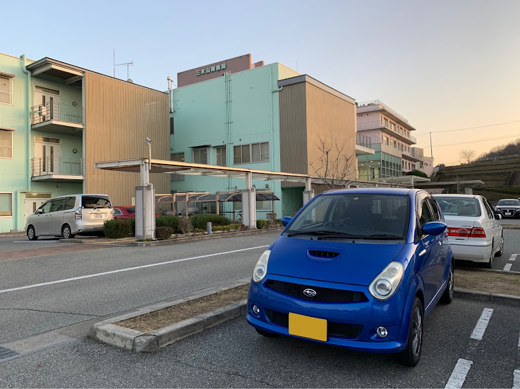 R2のR2・13日の金曜日・アルビーオン・病院の駐車場に関するカスタム事例の投稿画像1枚目