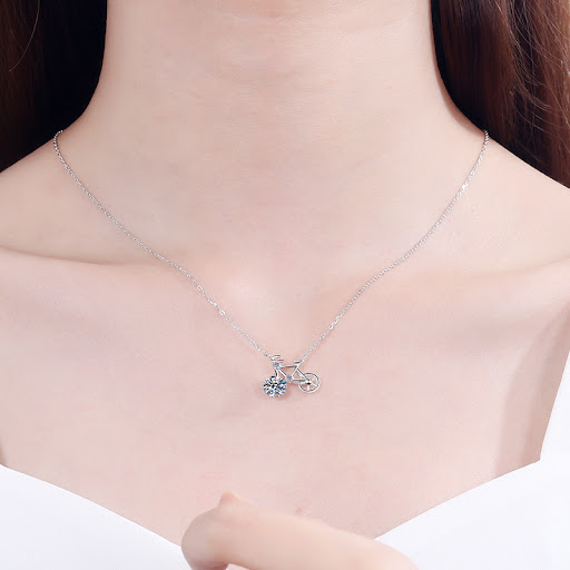 Title 5, Womens Sterling Silver Moissanite Necklace