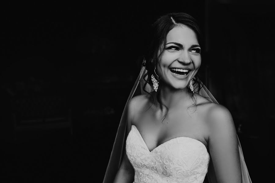 Fotografo di matrimoni Anya Golubcova (annagolubtsova). Foto del 27 novembre 2018