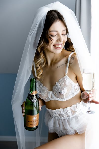 Fotografo di matrimoni Anya Babakhina (annab). Foto del 3 aprile