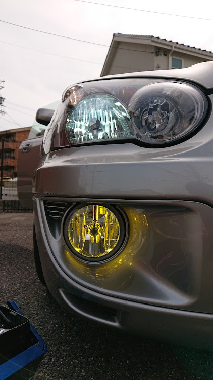 インプレッサ WRXのDIY・フォグランプ交換に関するカスタム事例の投稿画像1枚目