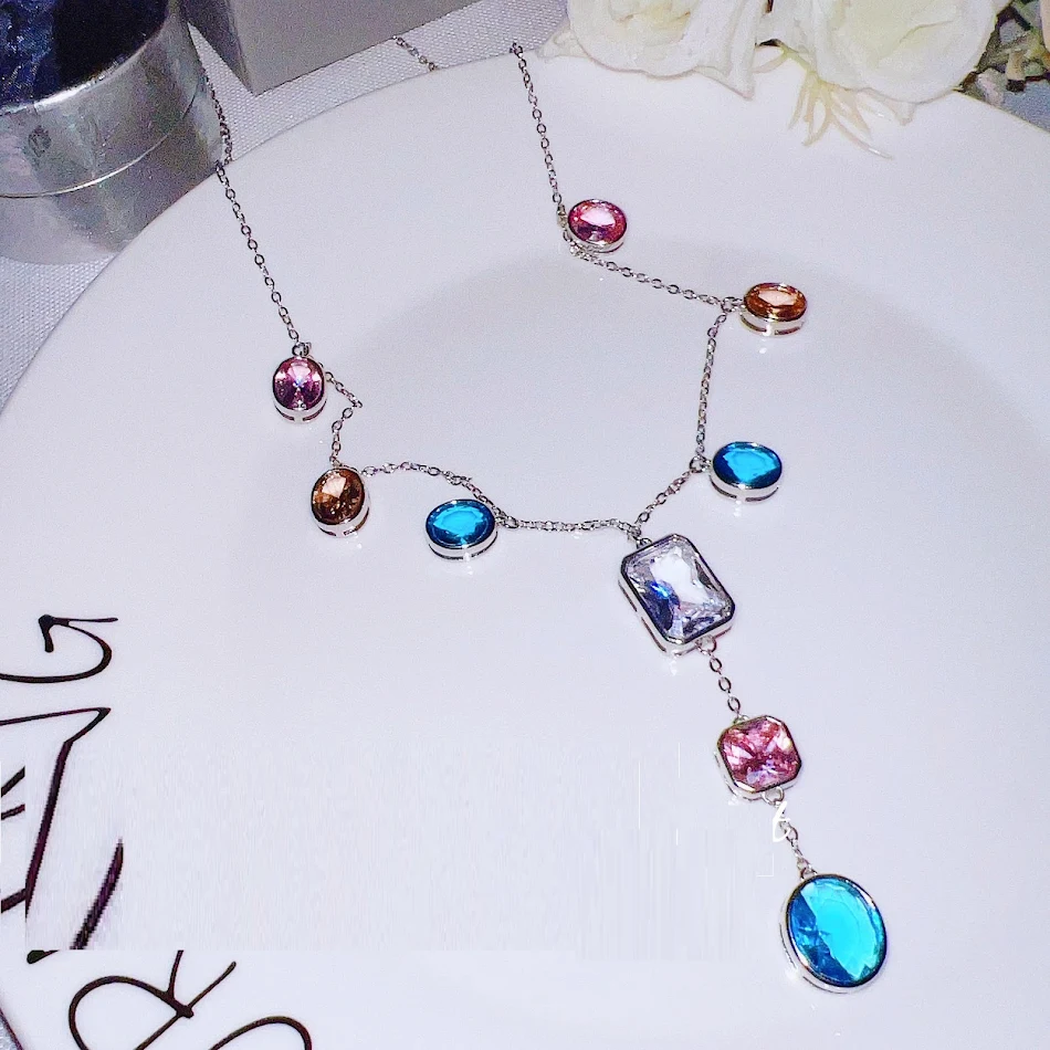 Collar de gemas coloridas de moda New Heavy Industry, un accesorio vibrante y audaz para realzar tu estilo con elegancia y personalidad.