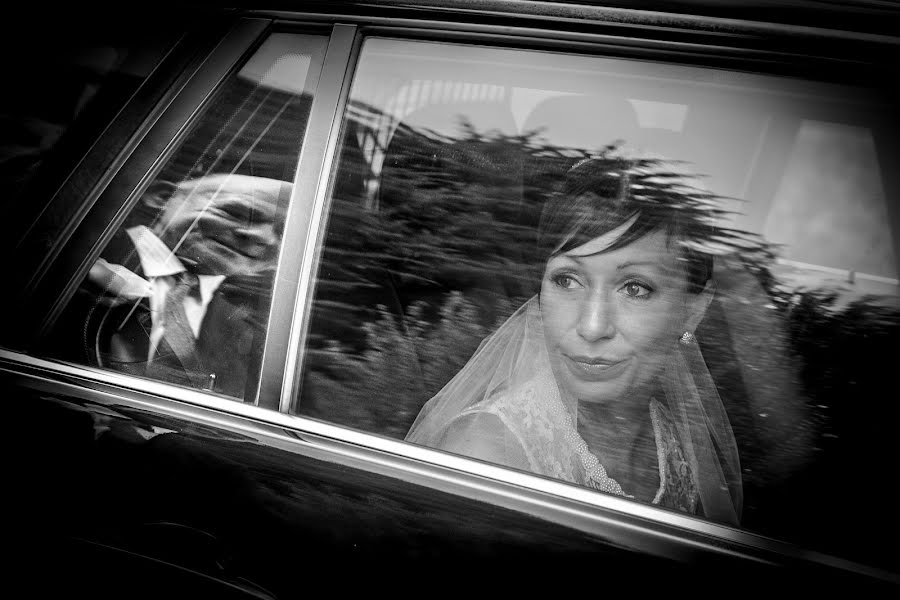 婚礼摄影师Stefano Meroni（meroni）。2014 11月21日的照片