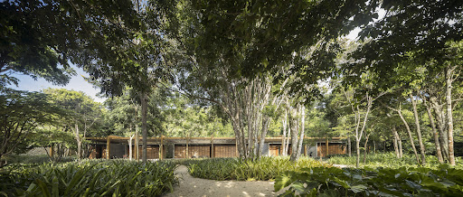 Maison avec piscine et jardin 1