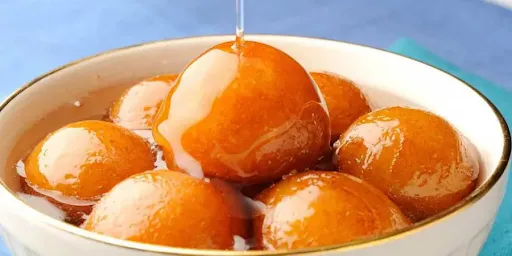 Gulab Jamun (Garma Garam)