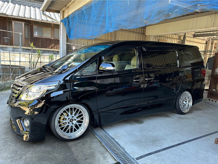 アルファードのLOW  PRECIOUS・20アルファード・洗車に関するカスタム事例の投稿画像5枚目