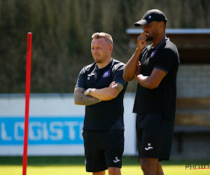 Simon Davies n'était pas le premier choix de Vincent Kompany comme T1 officiel