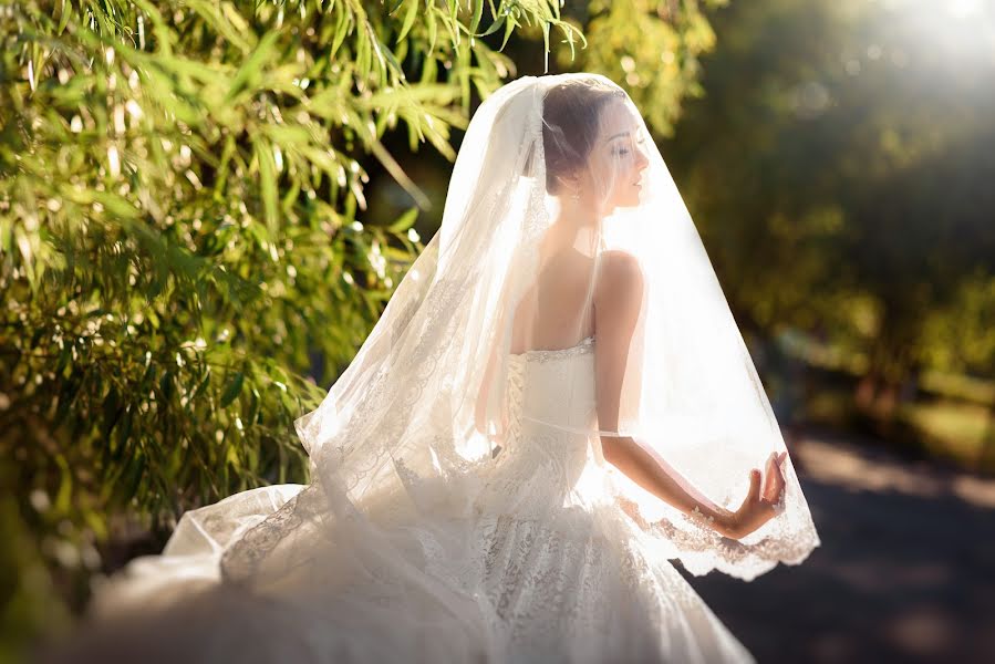 Fotógrafo de bodas Eri Dyusupov (erialtush). Foto del 14 de marzo 2016