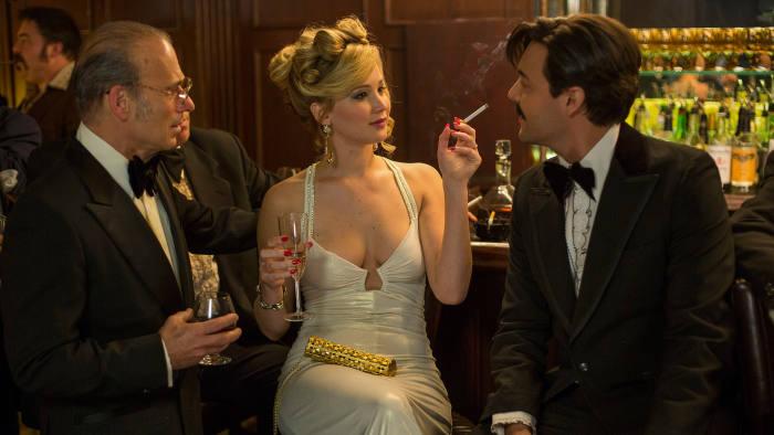 3. AMERICAN HUSTLE 3