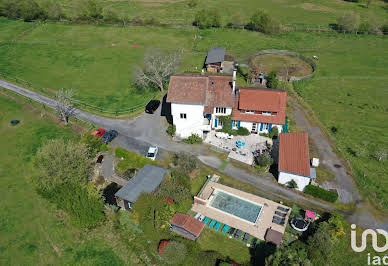 House with pool and terrace 5