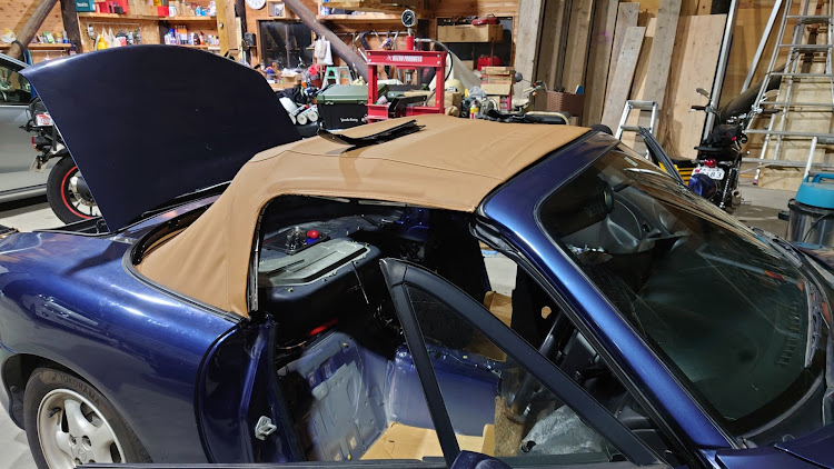 ロードスターの新年早々…・納車・DIY・初めて触る車の内装を組むことは可能ですか？・ディアゴスティーニに関するカスタム事例の投稿画像5枚目