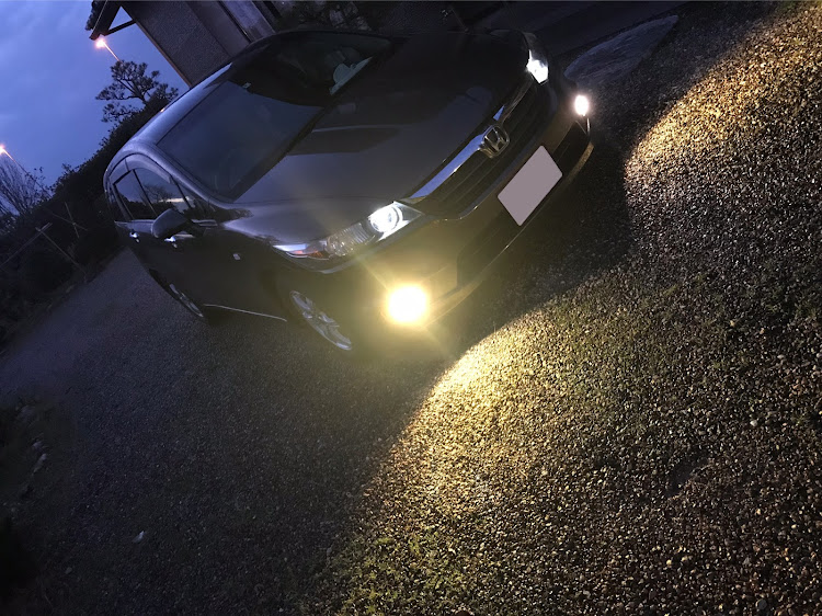 ストリームの洗車してあげたい！に関するカスタム事例の投稿画像1枚目