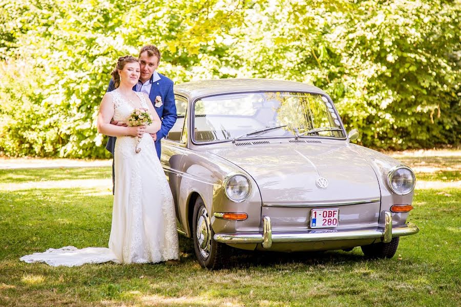 Fotografo di matrimoni Lina Heirwegh (linaheirwegh). Foto del 12 aprile 2019