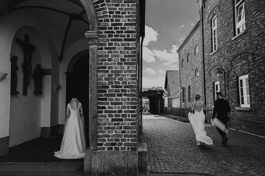 結婚式の写真家Patrycja Janik (pjanik)。2019 6月11日の写真