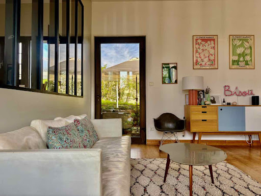House with garden and terrace 2