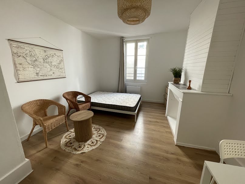 Location meublée appartement 1 pièce 22.83 m² à Castres (81100), 400 €