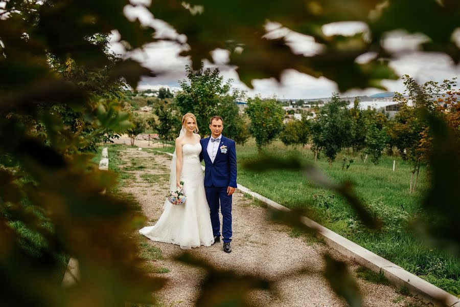 Fotógrafo de casamento Darina Valuyskaya (vdarina). Foto de 26 de setembro 2018