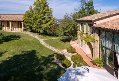 Villa avec piscine et jardin 3