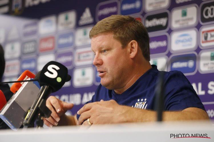 Hein Vanhaezebrouck geeft zijn mening over de open training daags voor de eerste topper tegen Club Brugge