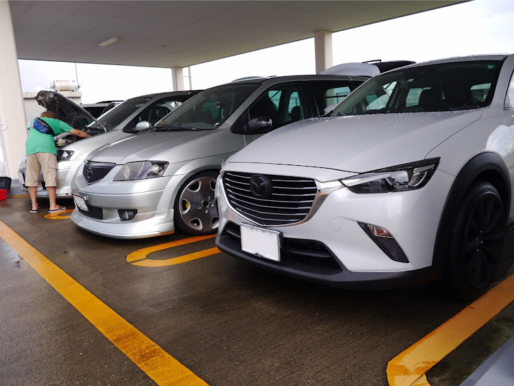 CX-3の医療関係者に感謝します🙇‍♂️⤵️・コロナウィルス終息を願う・セラミックメタリック・剥ぎ取りオフ・音が変ですねに関するカスタム事例の投稿画像4枚目