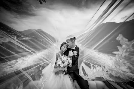 Wedding photographer Cristiano Ostinelli (ostinelli). Photo of 19 September 2019