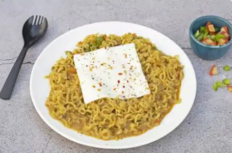 Cheesy Maggi