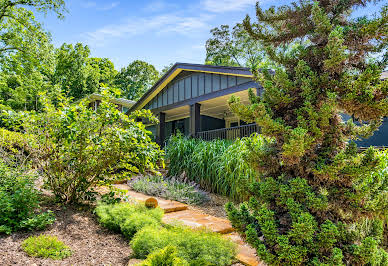 Maison avec piscine et jardin 5