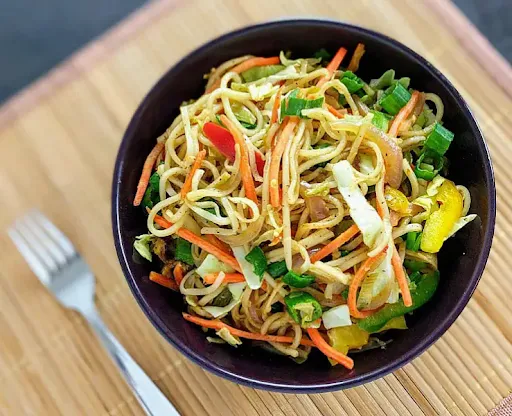 Paneer Garlic Chowmein