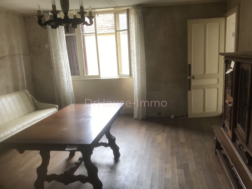 Vente maison 6 pièces 188 m² à Fouvent-Saint-Andoche (70600), 106 000 €